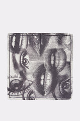 DISTORTED BEAUTY SCARF