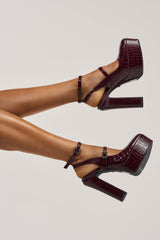 AZALEA WANG FELICIA BURGUNDY CROC PLATFORM PUMP