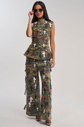 DOWN AND DIRTY CAMO CARGO PANT