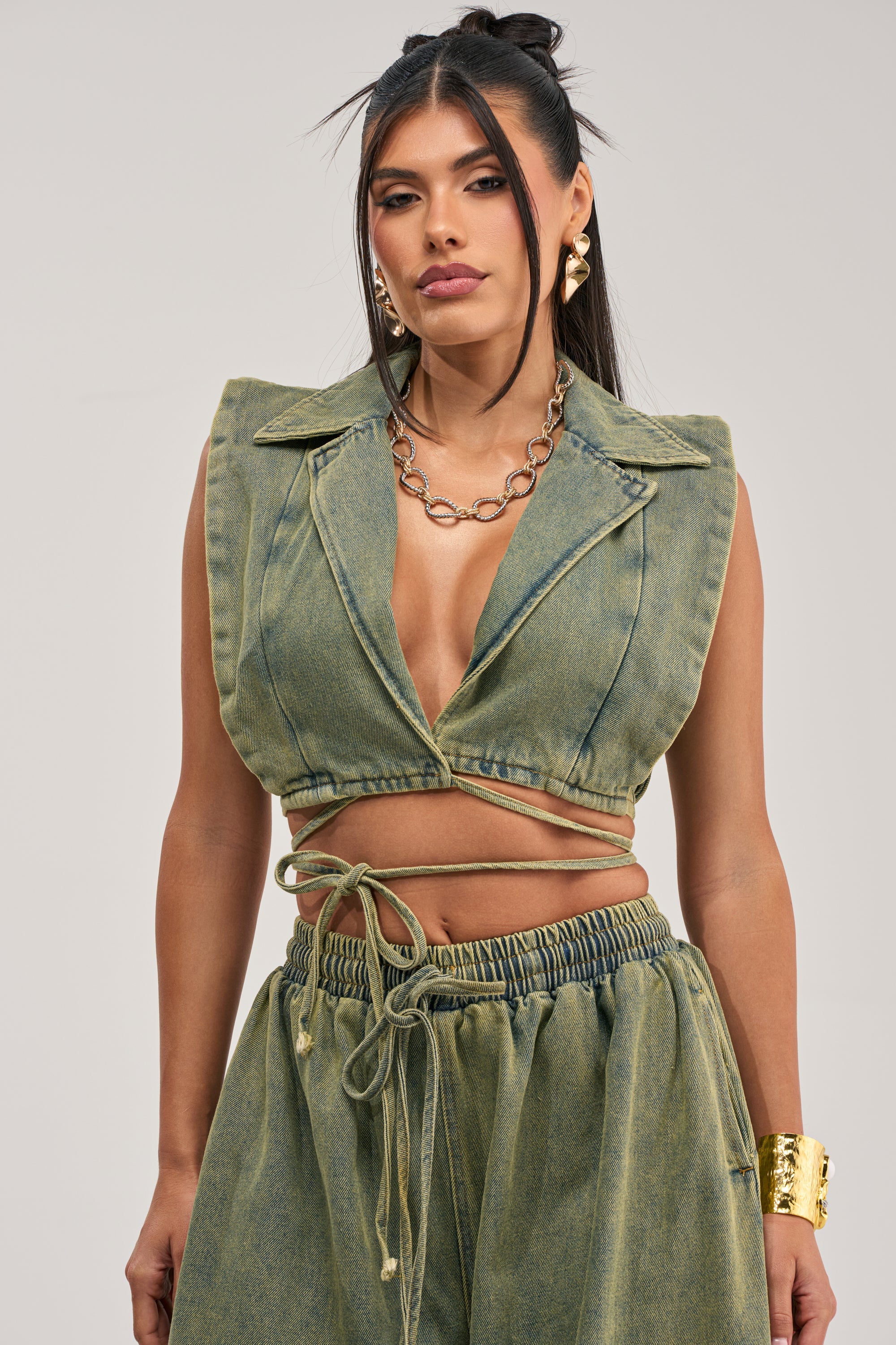 GUESS WHO V-NECK COLLARED BLOUSE IN DENIM