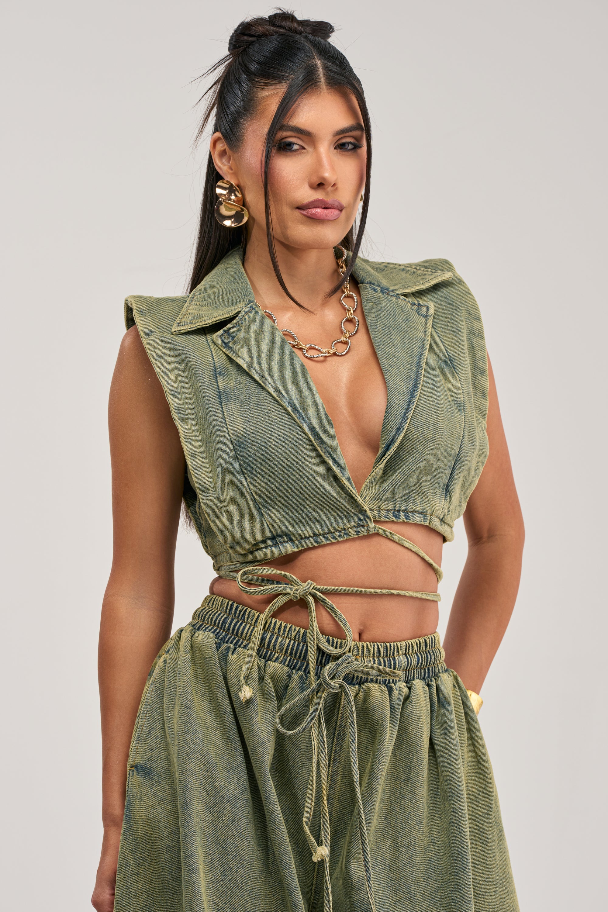 GUESS WHO V-NECK COLLARED BLOUSE IN DENIM