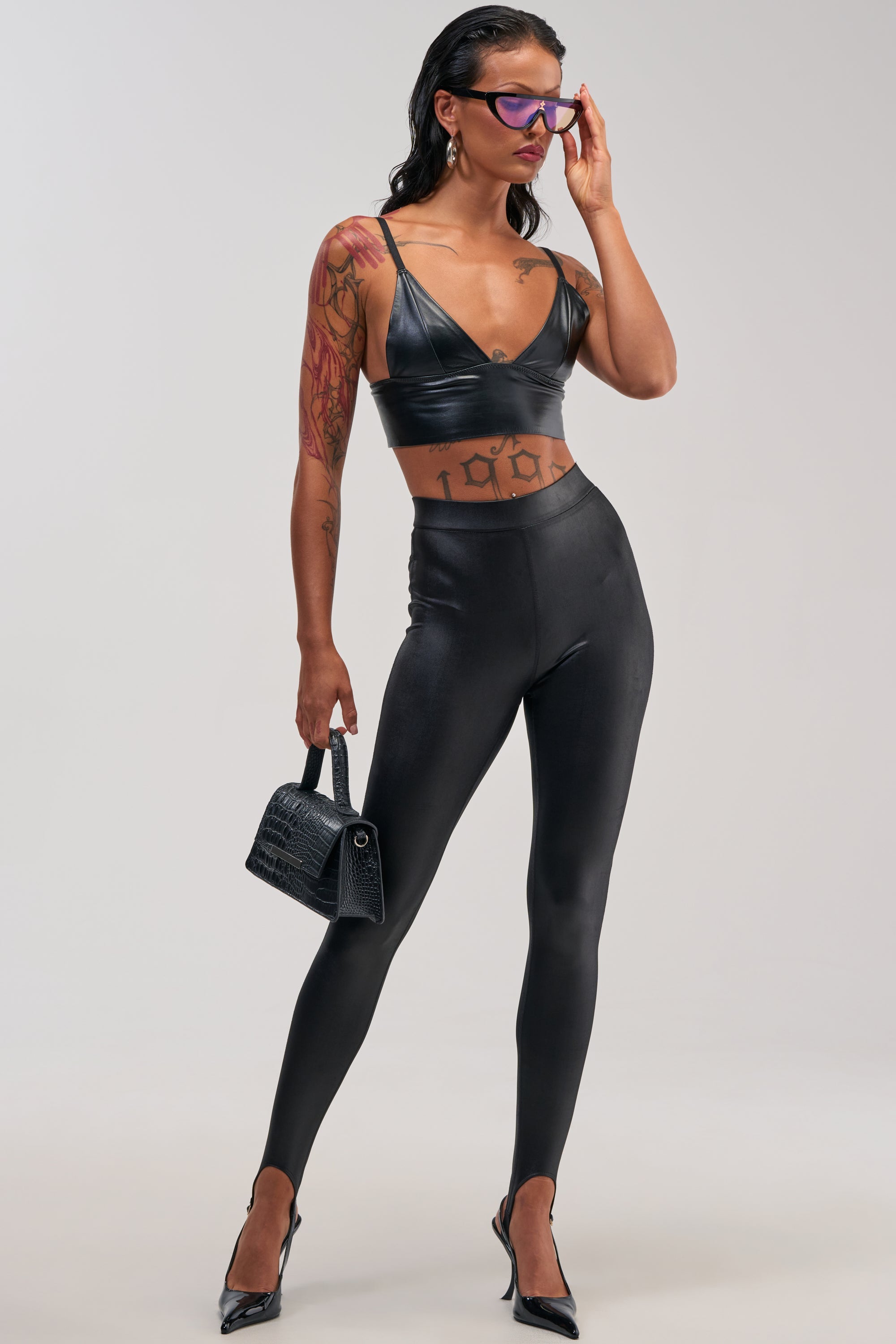 LOVE IS IN THE AIR STIRRUP LEGGING