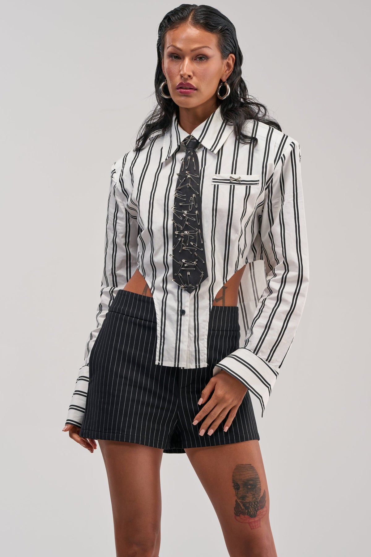 ON TOP POPLIN BUTTON DOWN