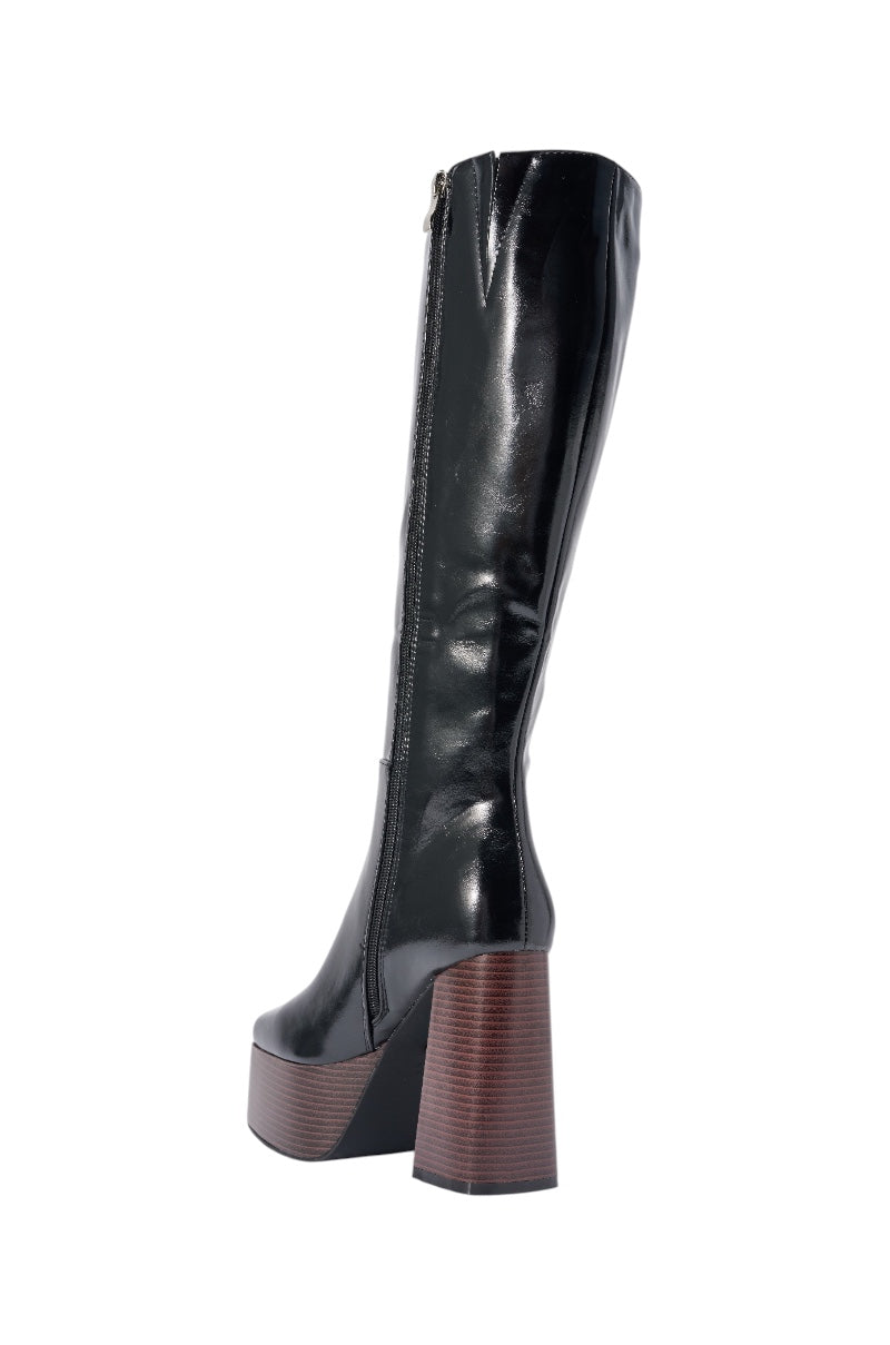 AZALEA WANG AUGUSTINE BLOCK HEEL BOOT IN BLACK