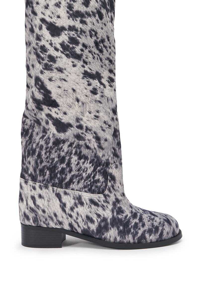 AZALEA WANG CANDACE BLACK AND WHITE SPECKLED FLAT BOOT