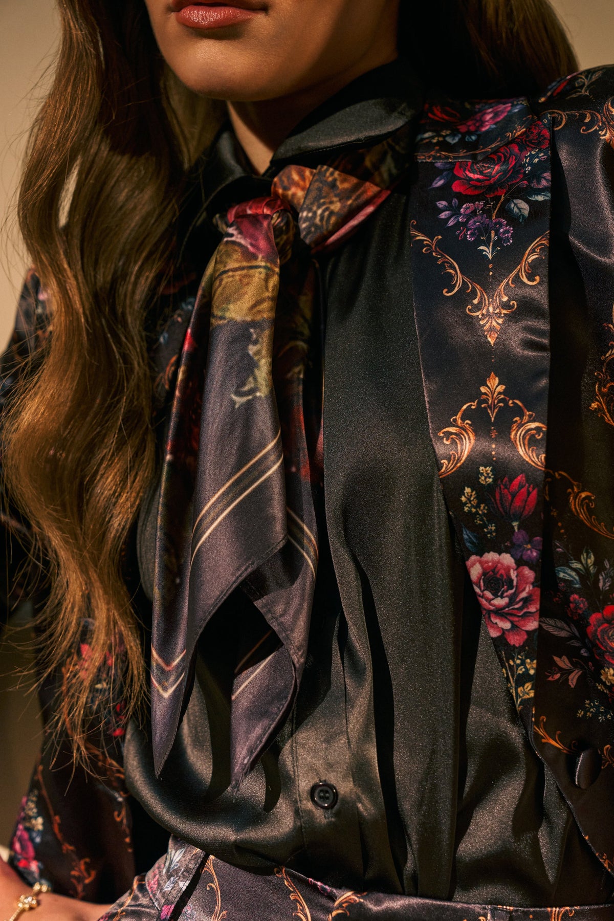 MIDNIGHT GARDEN SILK SCARF