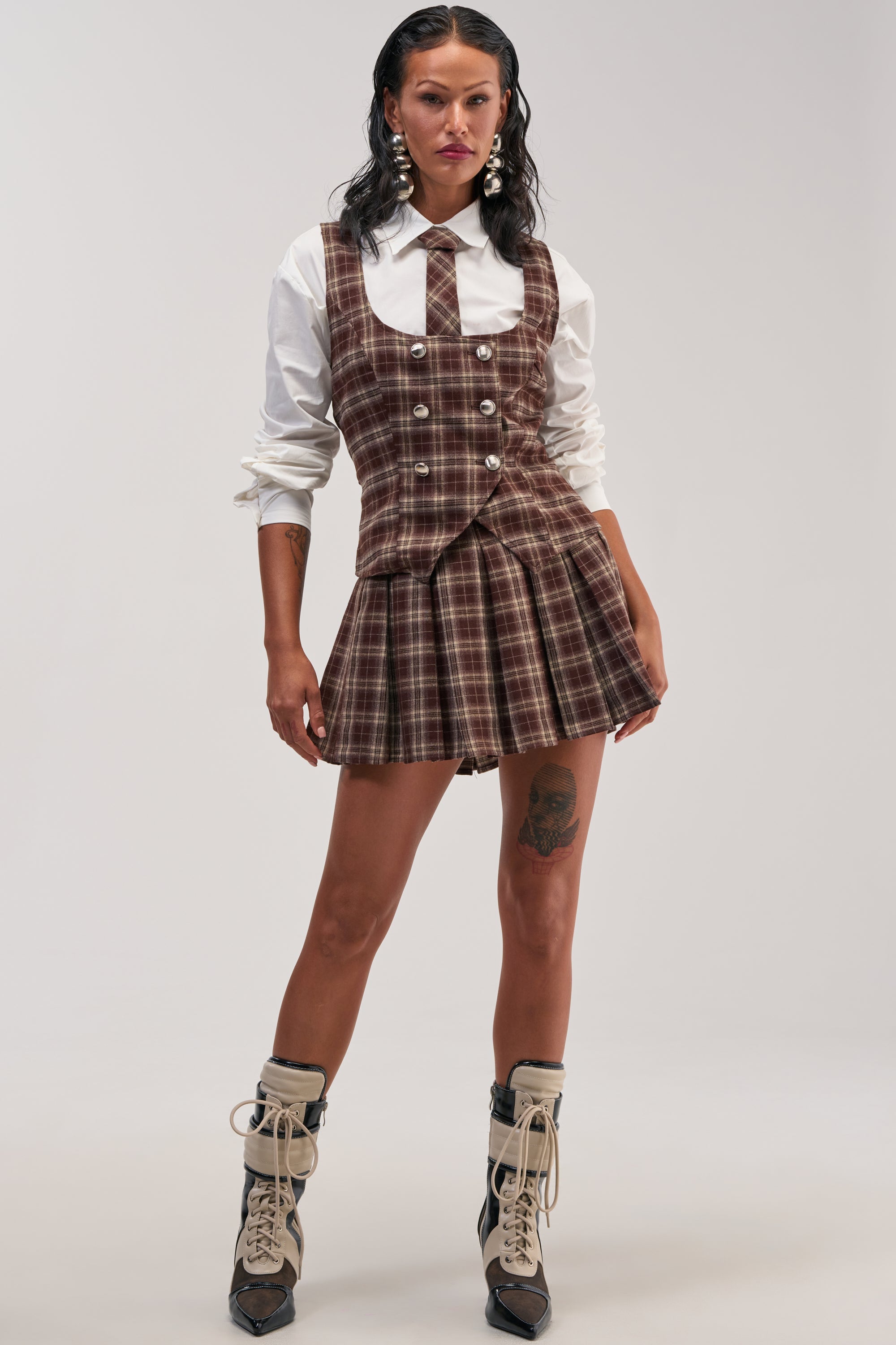 SCHOOL GIRL VIBES MINI SKIRT