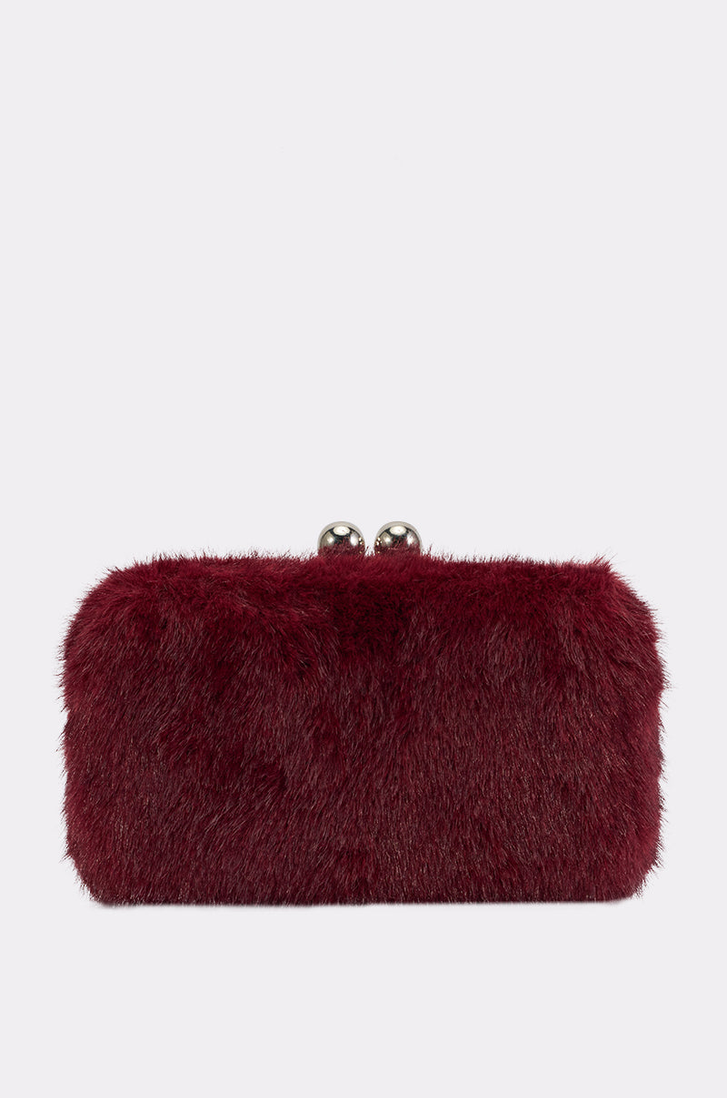 GORGEOUS GIRL FUR CLUTCH