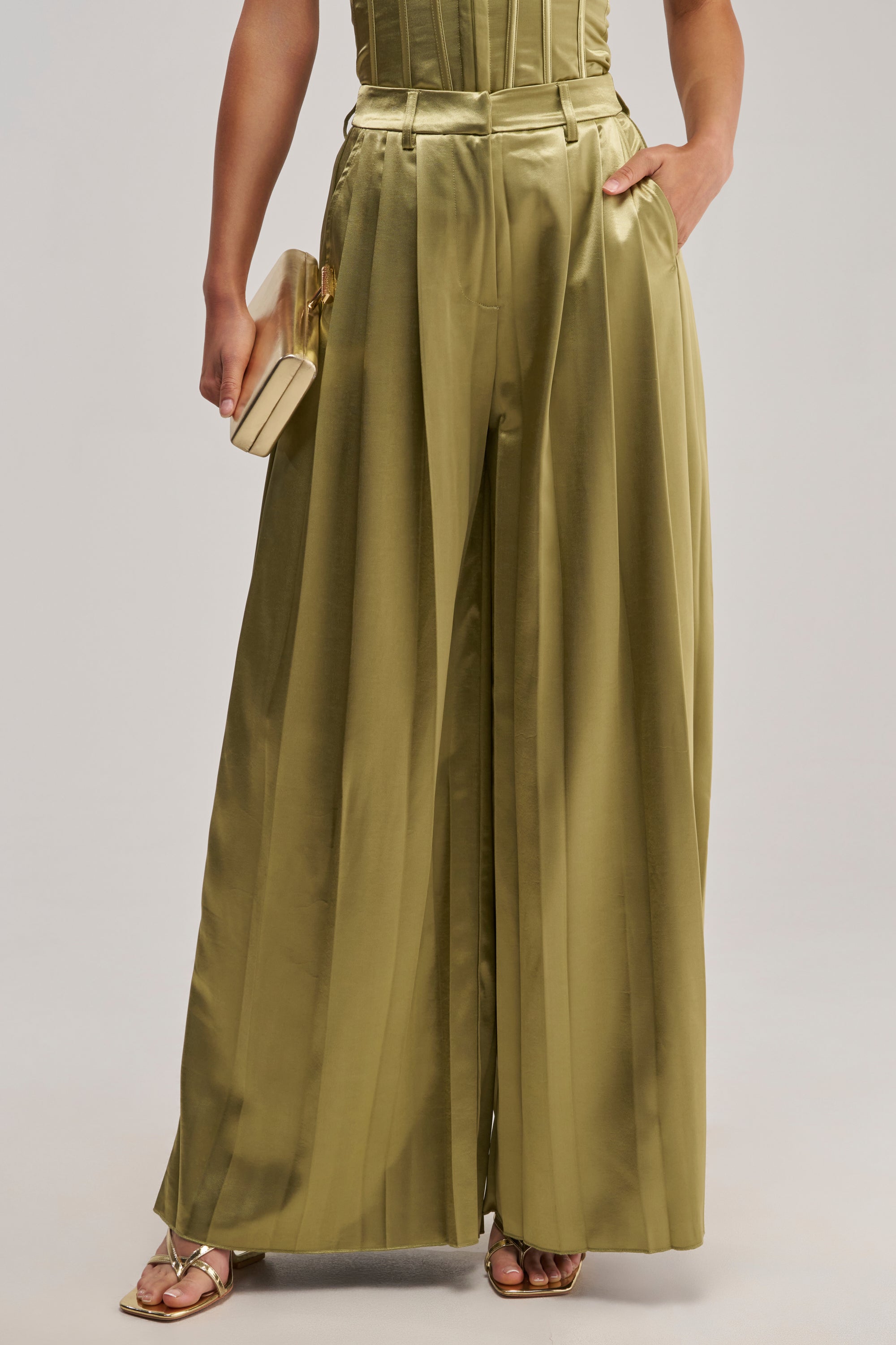 IRIS SATIN PLEATED PANT IN OLIVE
