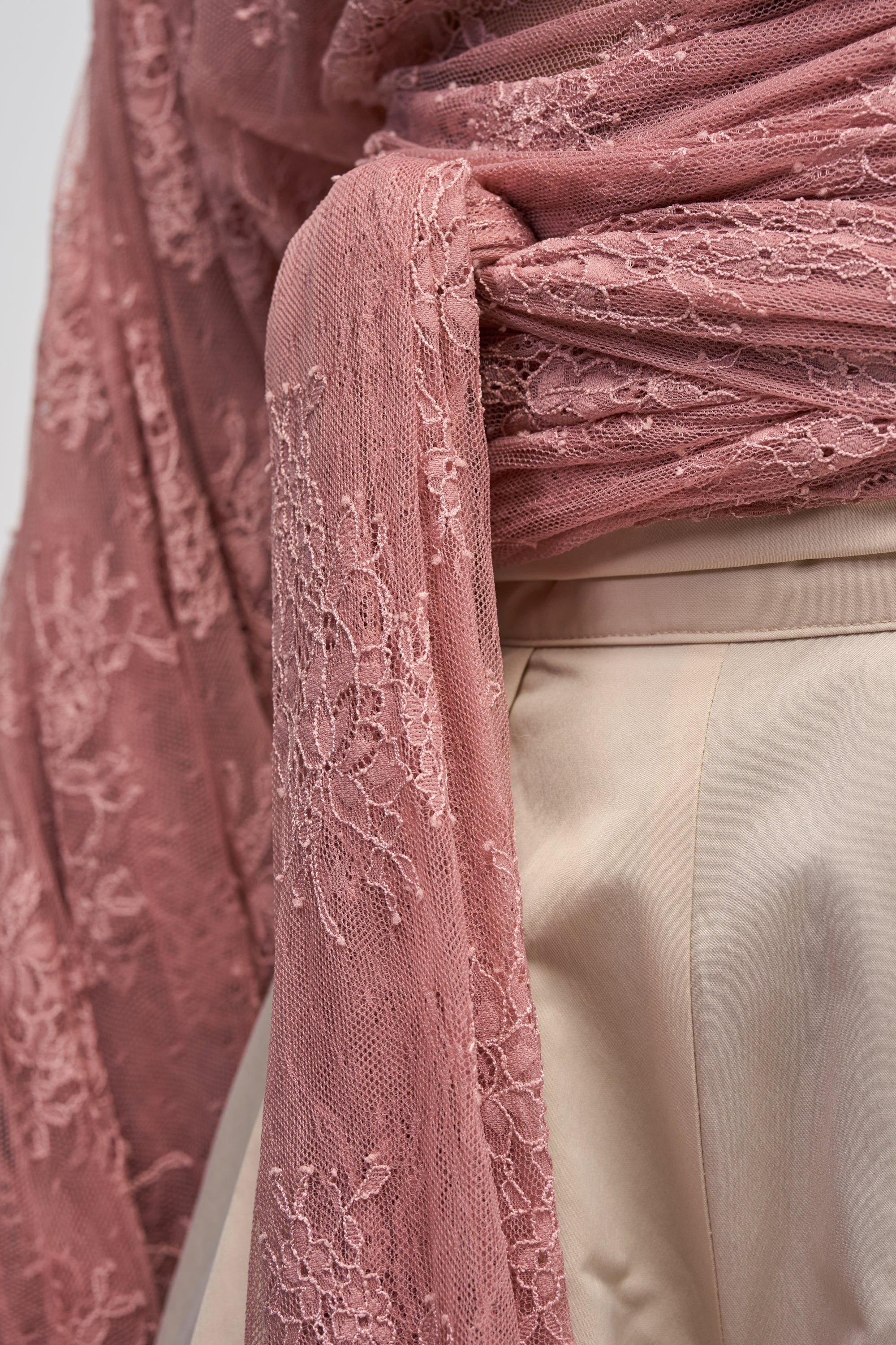 LOCKED IN LOVE LACE BLOUSE