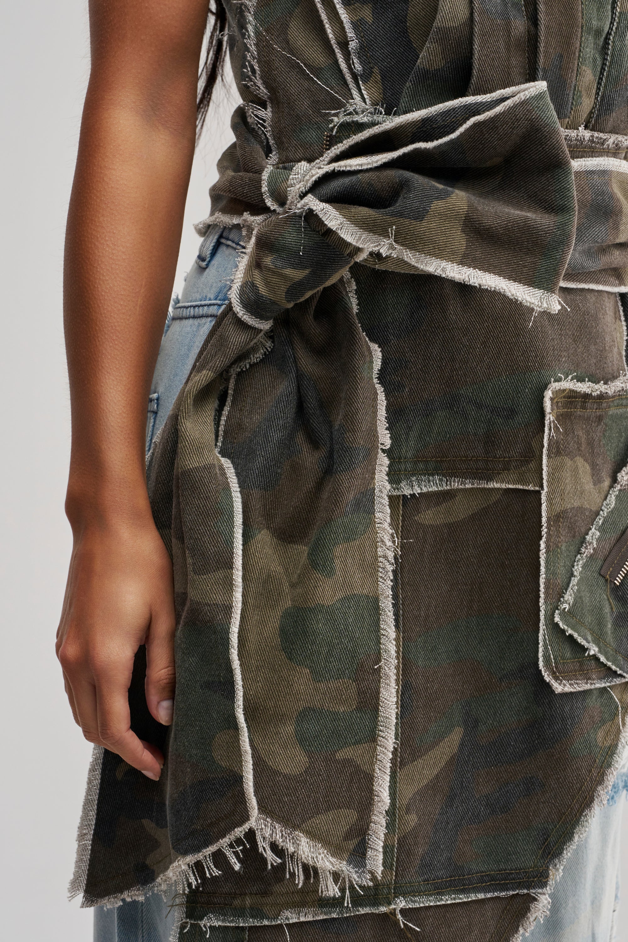 BIG STEPPER CAMO TOP