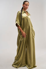 SHE'S RICH OVERSIZED JUMPSUIT IN OLIVE