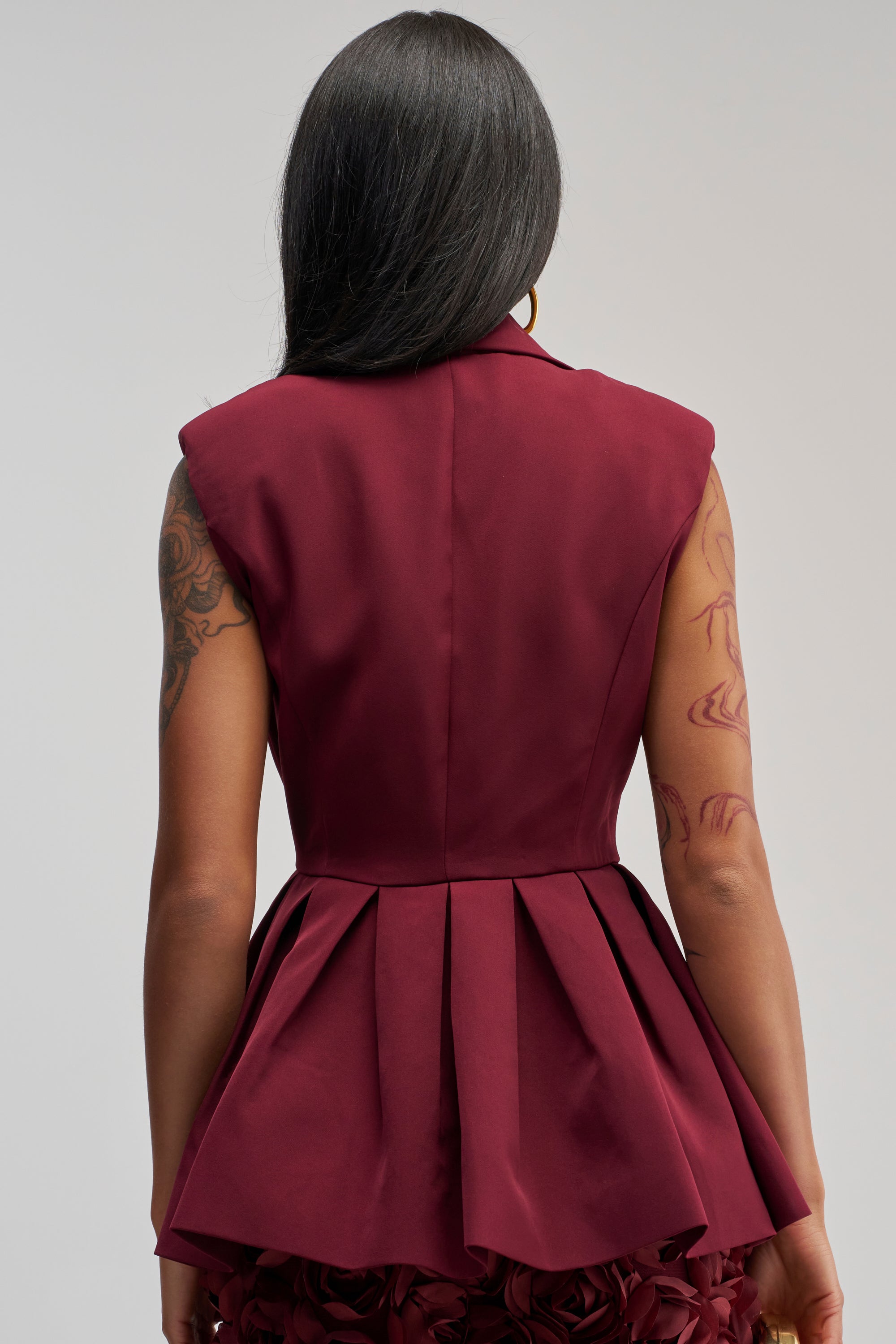 NAOMI BLAZER VEST IN BURGUNDY