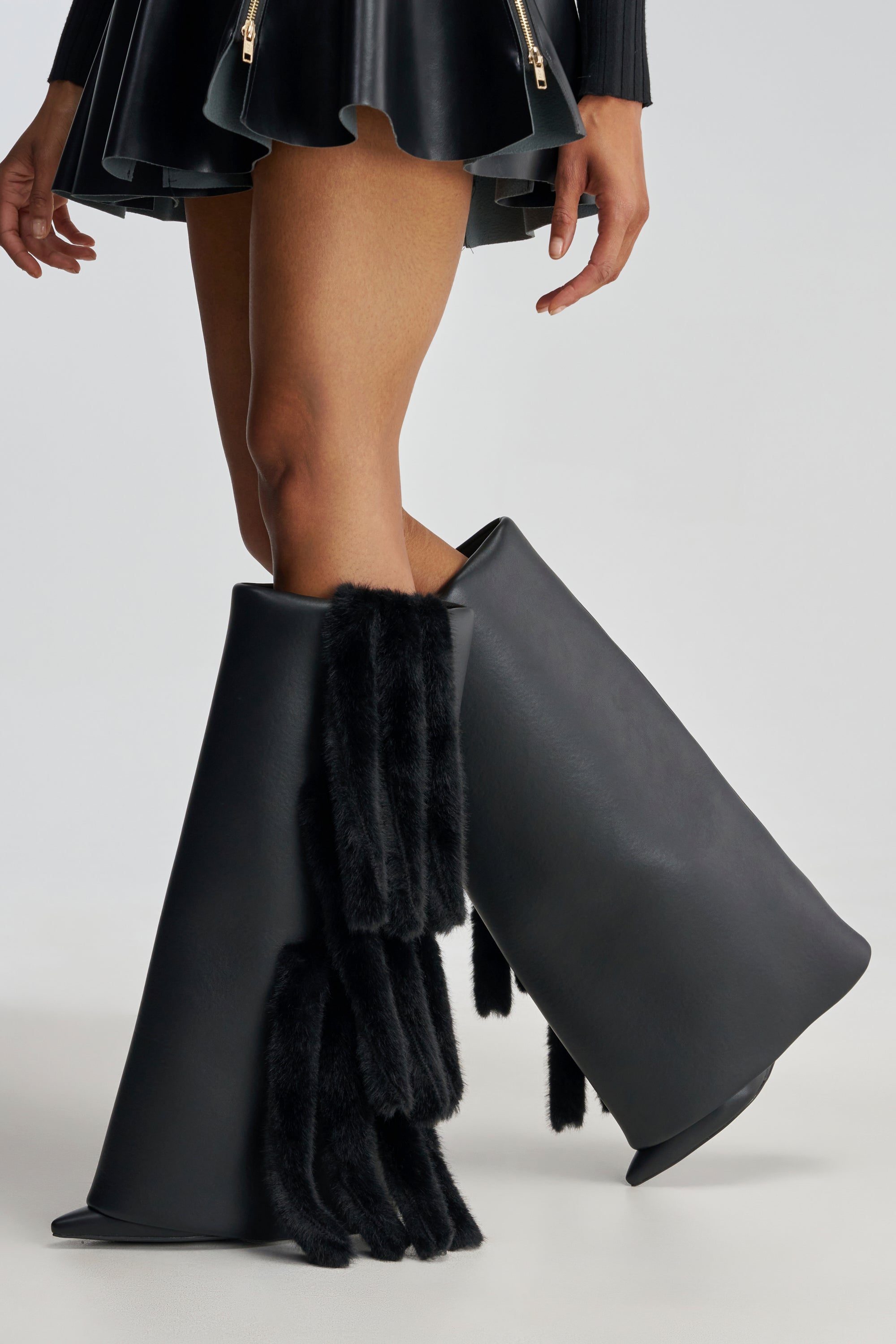 AKIRA GOLD KAIZEN BLACK FUR DETAIL BOOT