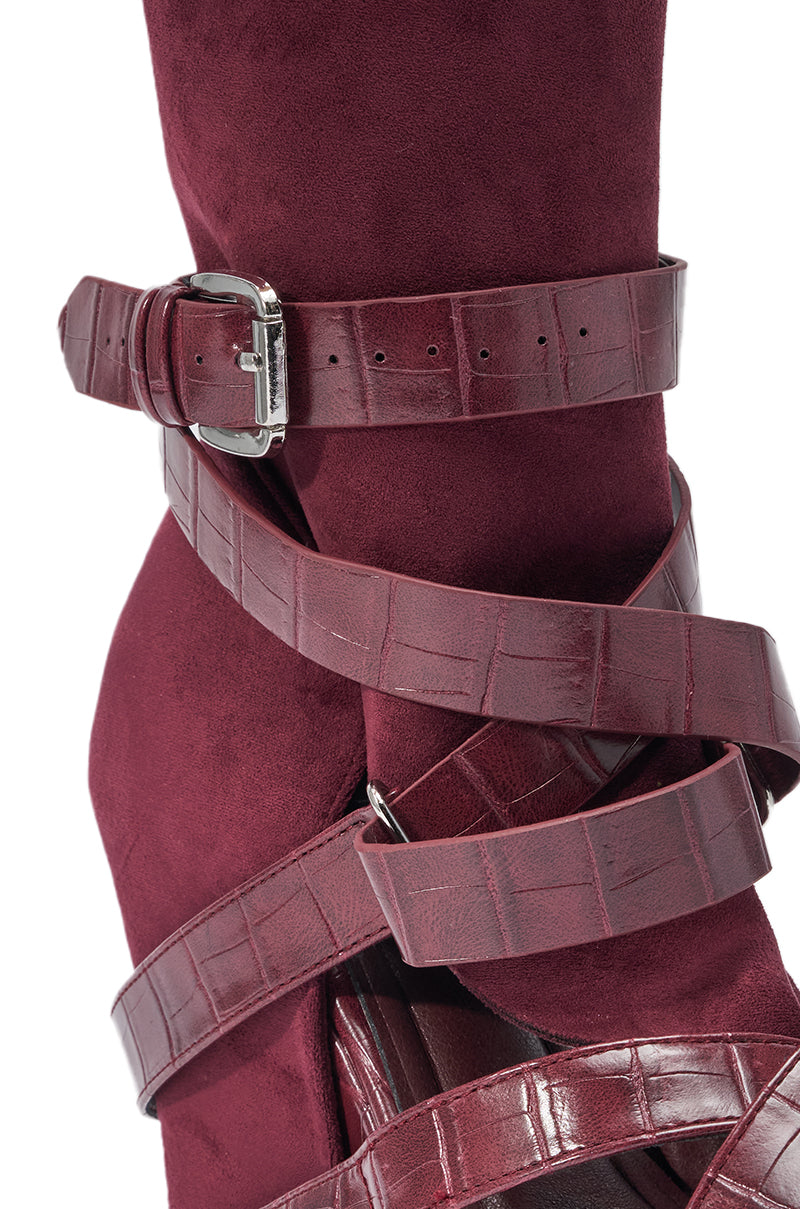 AZALEA WANG ROTHKO WEDGE SANDAL IN PLUM