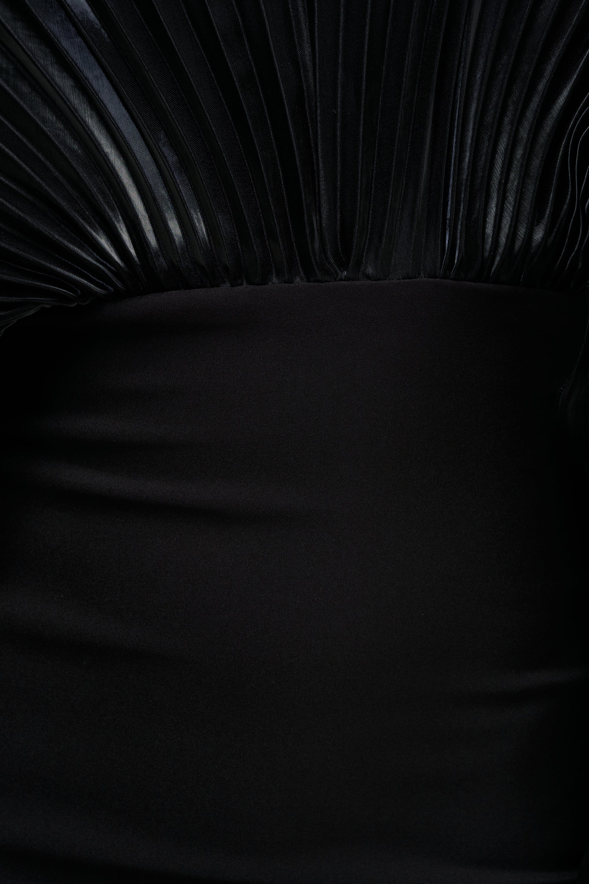 BY THE SEA SHORE BANDAGE MIDI DRESS IN BLACK