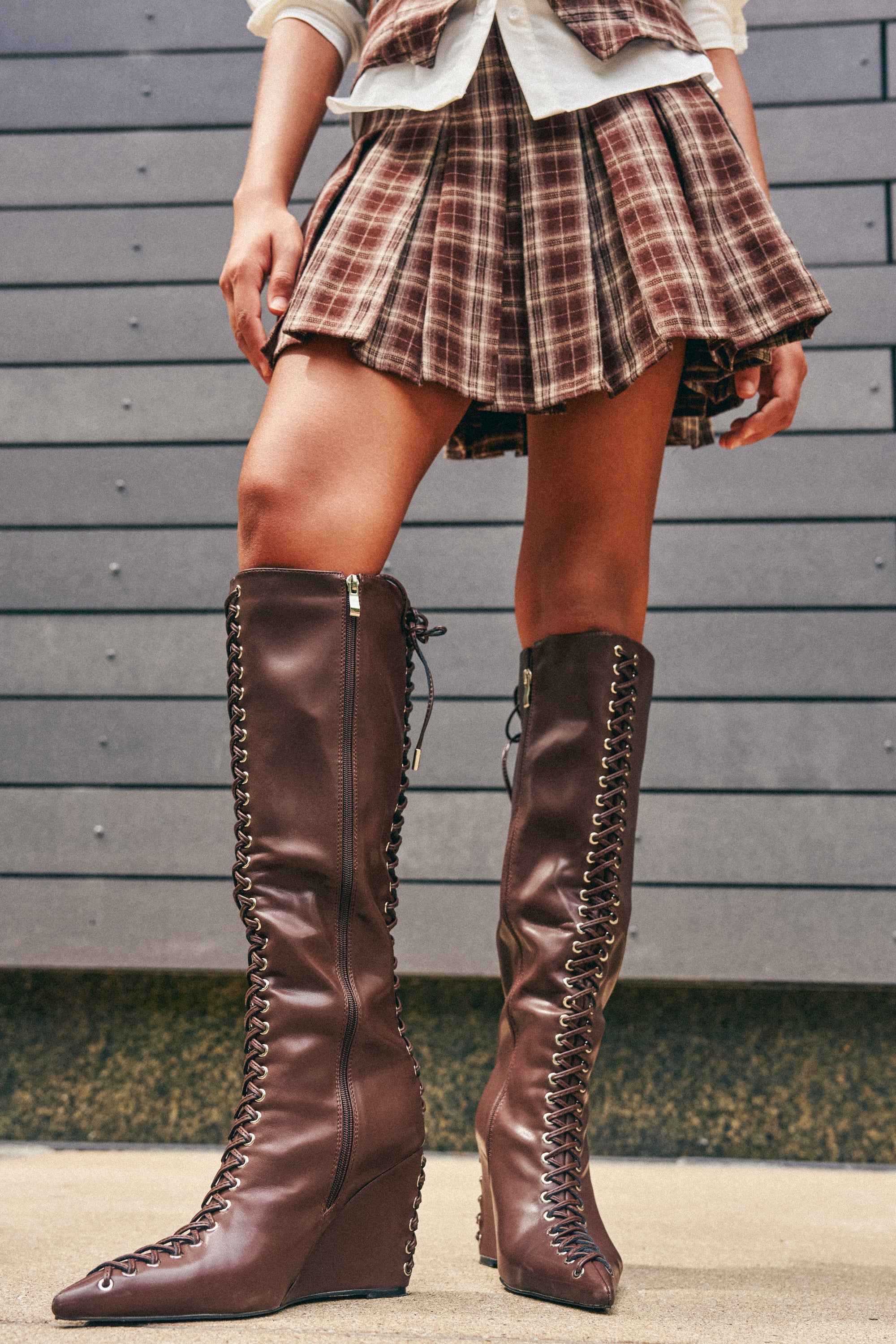 AZALEA WANG THAUMUS BROWN LACE UP WEDGE BOOT