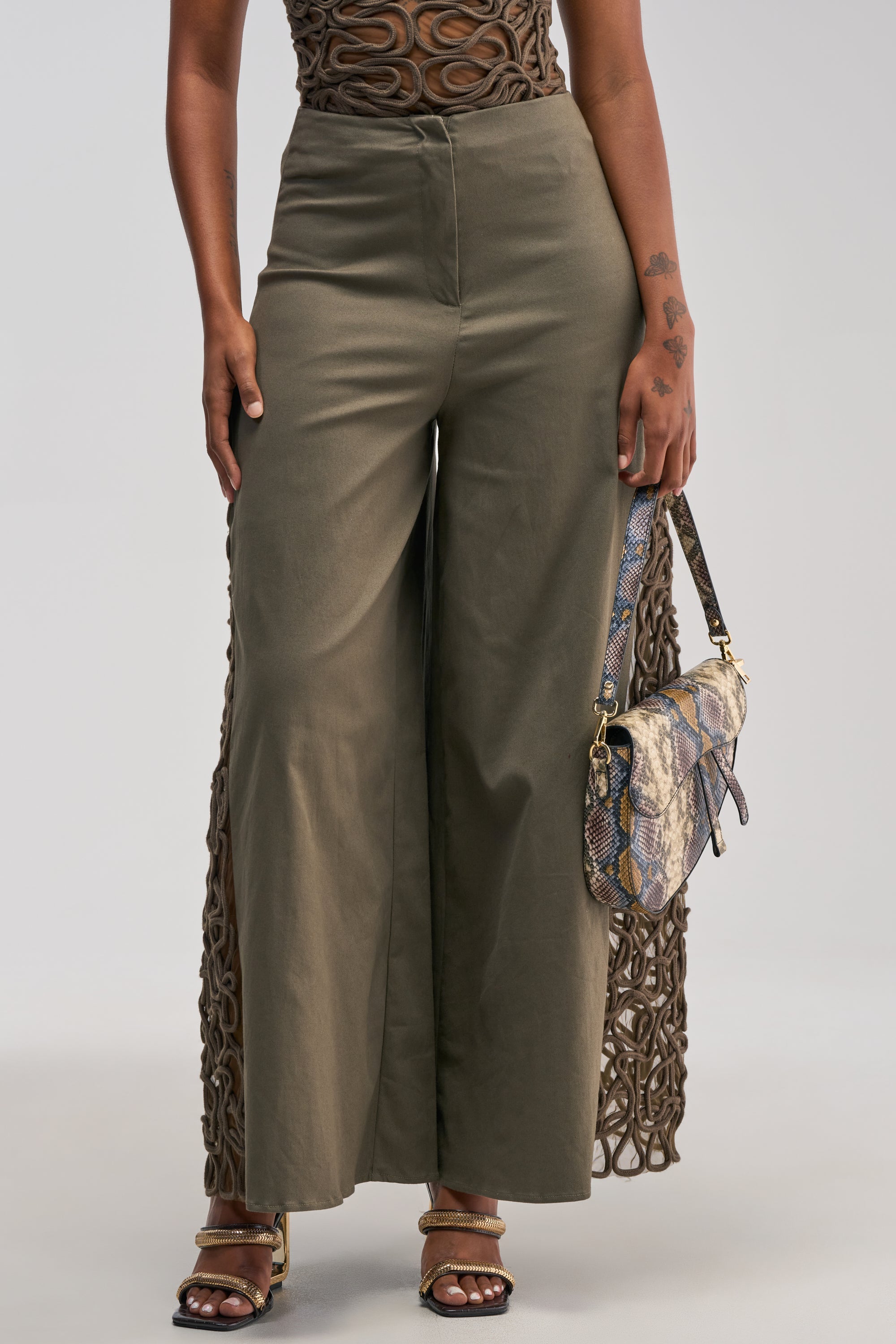 ITS GIVING ROPE DETAIL TROUSER IN OLIVE