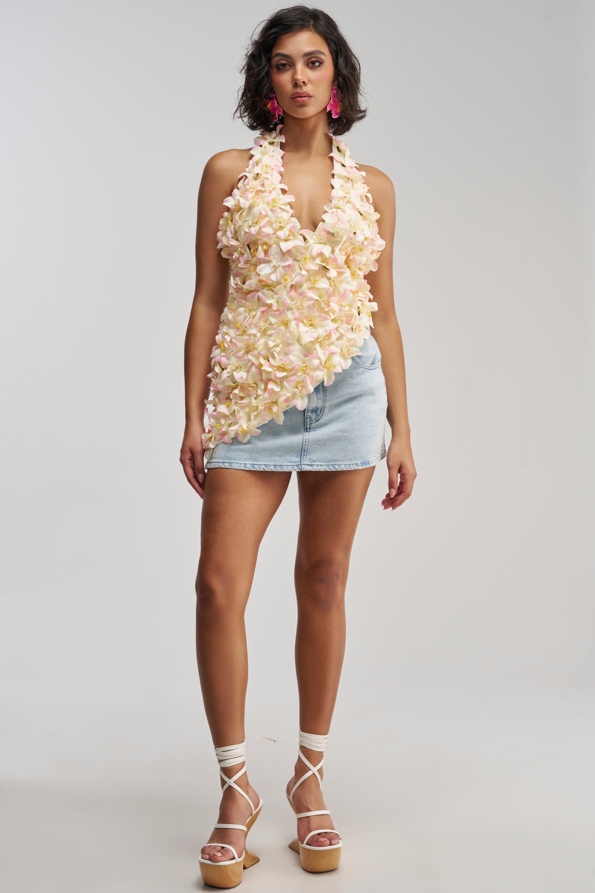 FLOWER POWER TOP IN WHITE MULTI