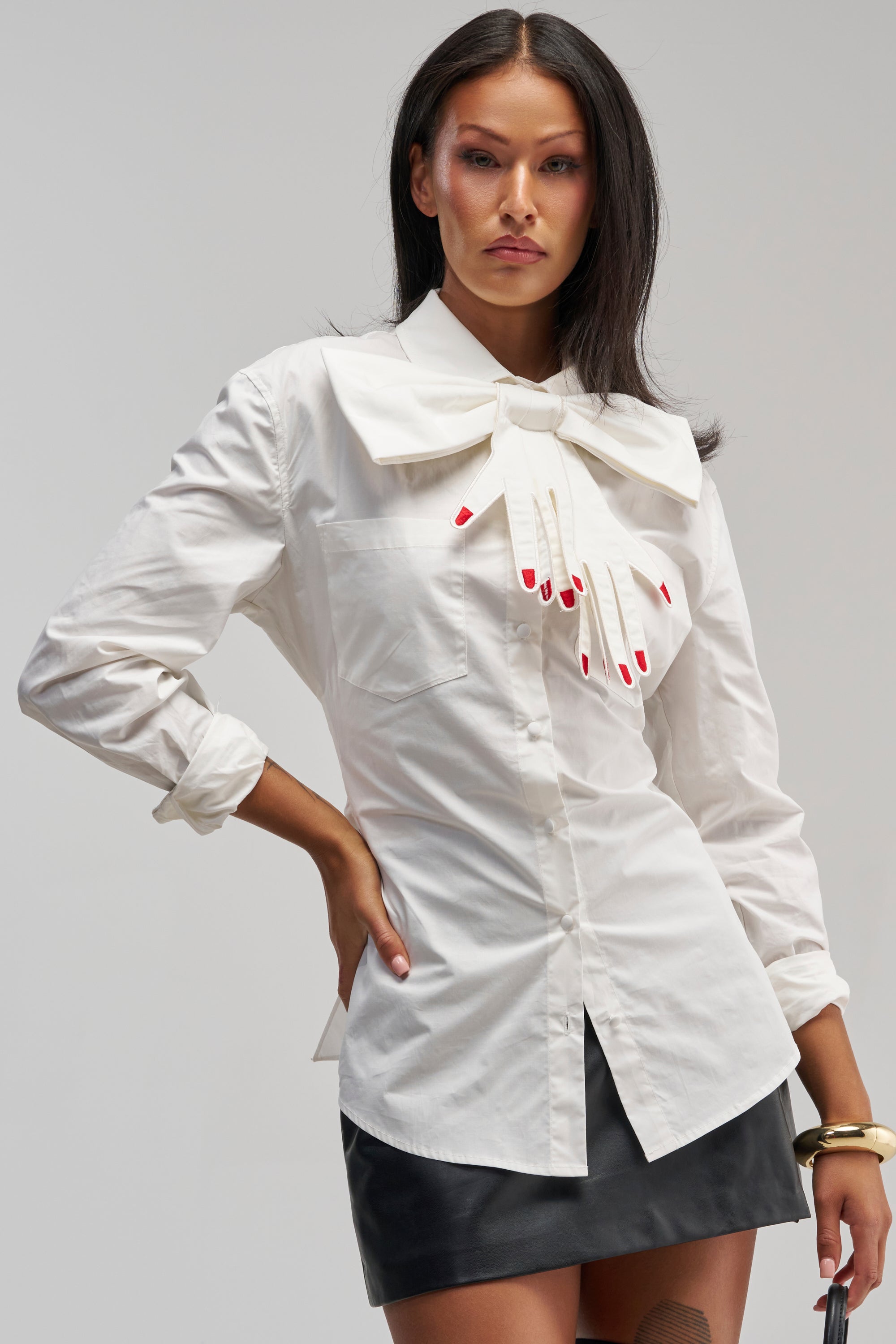 HANDS OFF POPLIN BLOUSE