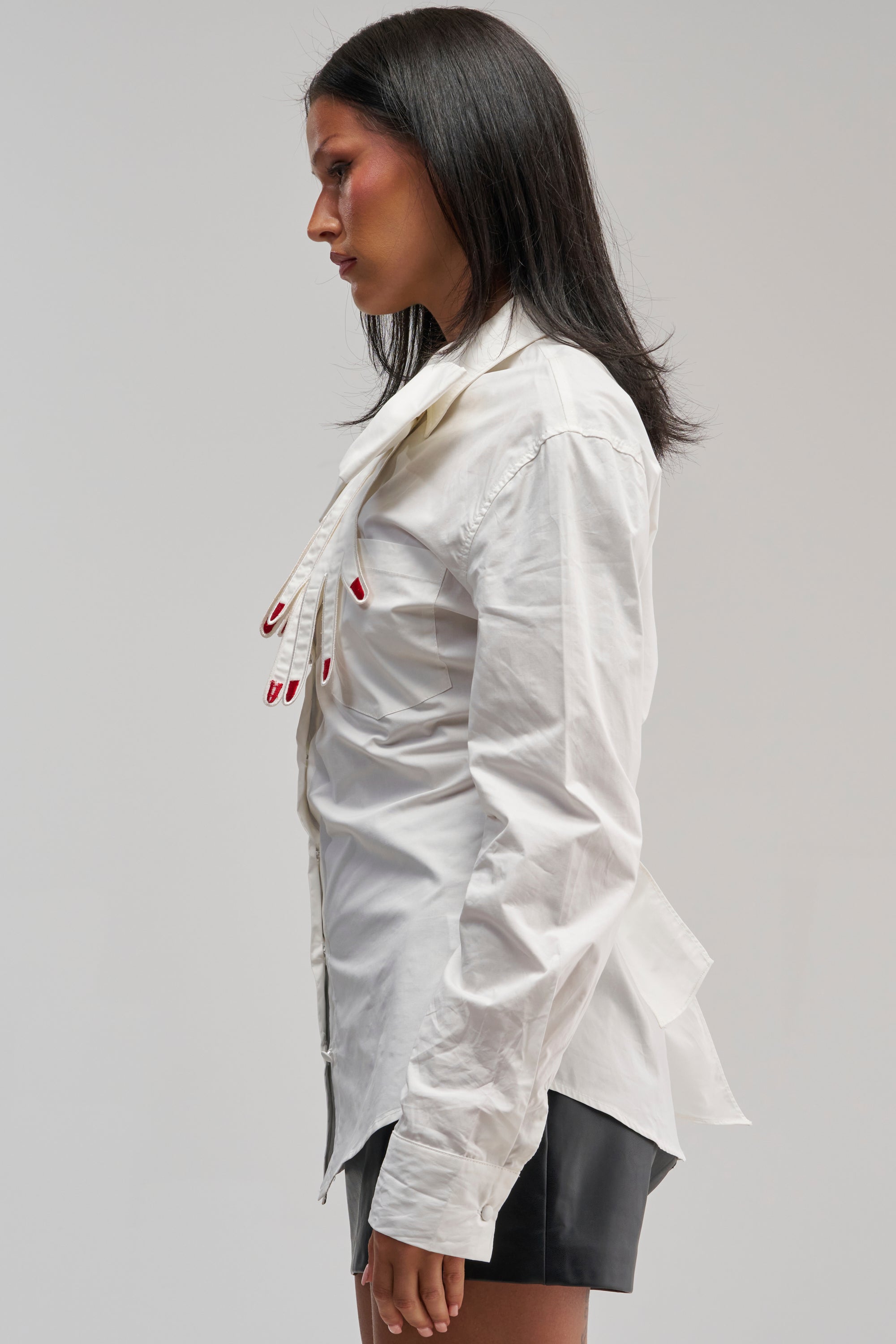 HANDS OFF POPLIN BLOUSE