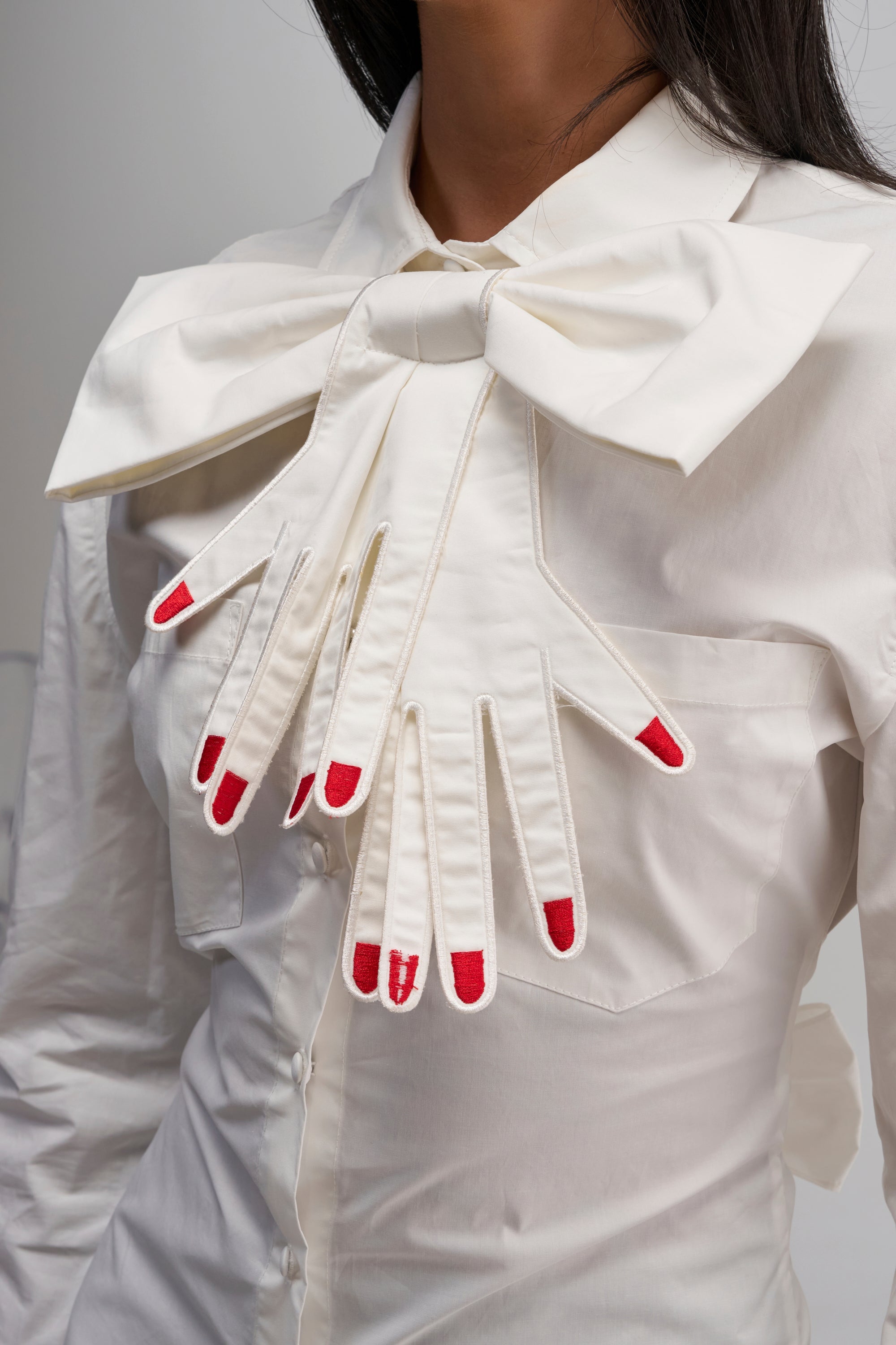 HANDS OFF POPLIN BLOUSE